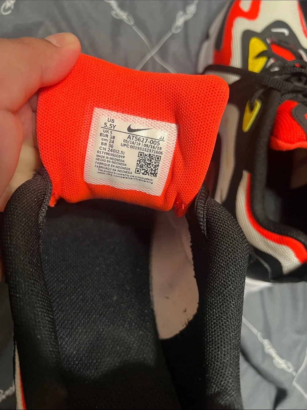 Nike Kids Air 200 Sneakers in Red Black Yellow